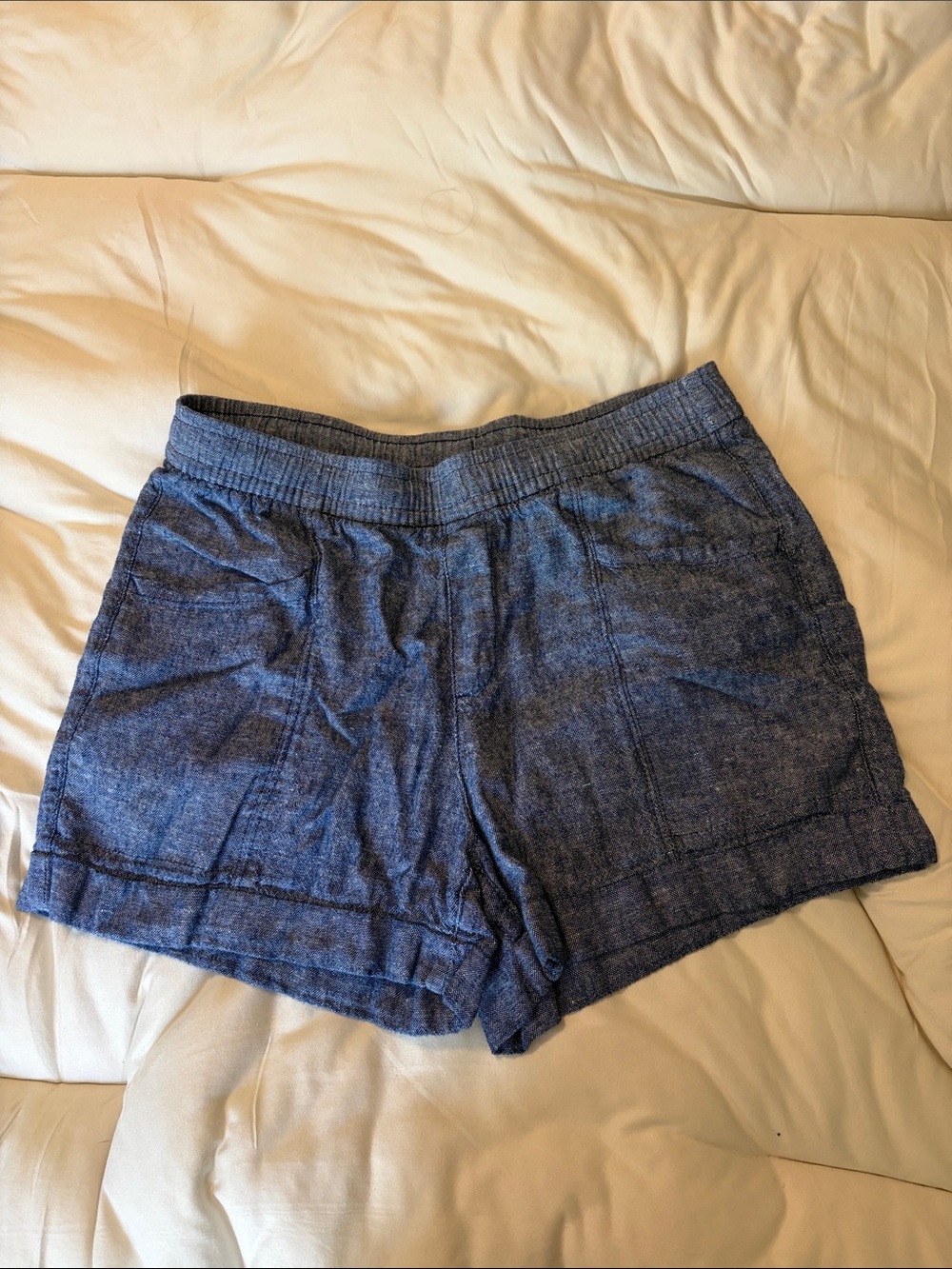 Old Navy Blue Chambray Drawstring Women’s Shorts